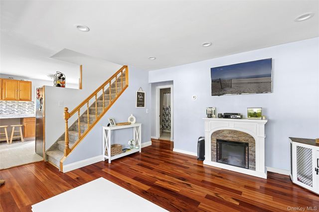 12 Lakeview Drive, Middle Island, NY 11953