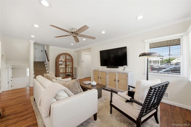 149 Raleigh Lane, West Islip, NY 11795