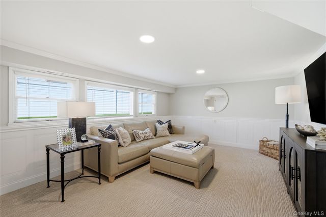 149 Raleigh Lane, West Islip, NY 11795