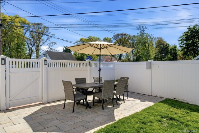 149 Raleigh Lane, West Islip, NY 11795