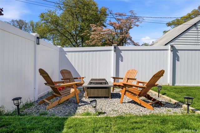 149 Raleigh Lane, West Islip, NY 11795