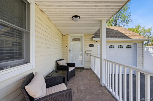 149 Raleigh Lane, West Islip, NY 11795