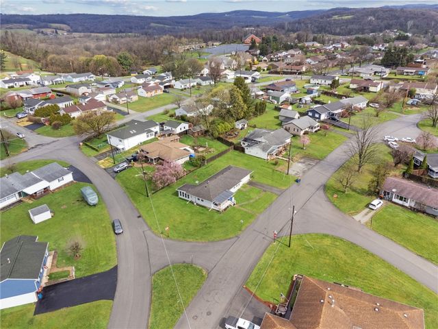 39 Forbes Drive, Latrobe, PA 15650