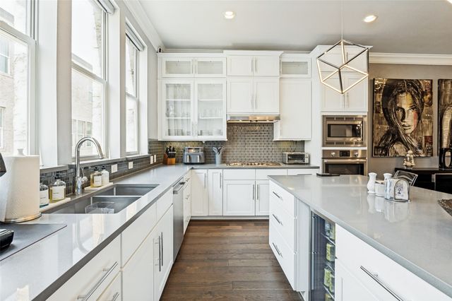 2817 Shelby Avenue, Dallas, TX 75219