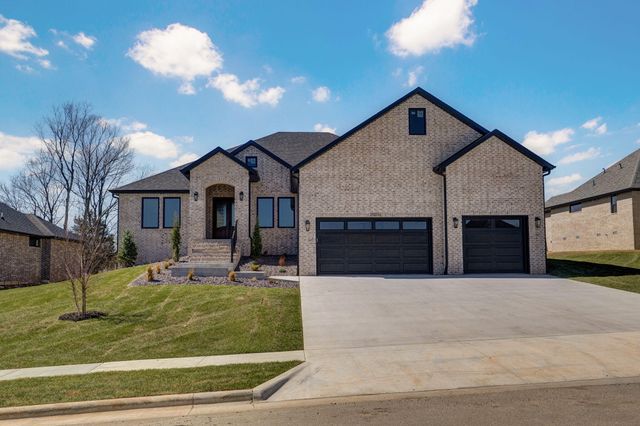 2023 N Silver Charm Avenue, Springfield, MO 65802