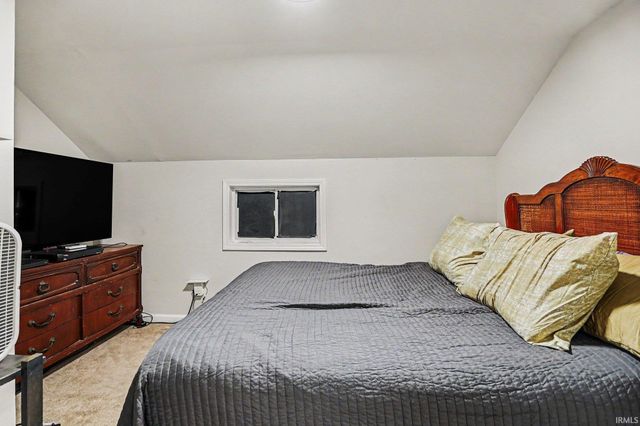 2106 High Street, South Bend, IN 46613
