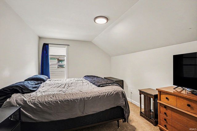 2106 High Street, South Bend, IN 46613