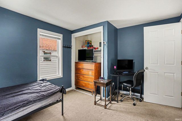 2106 High Street, South Bend, IN 46613