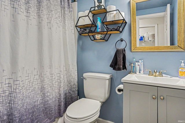 2106 High Street, South Bend, IN 46613