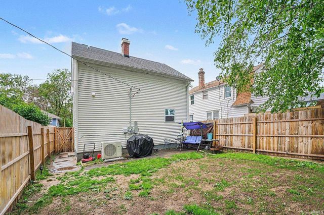 2106 High Street, South Bend, IN 46613