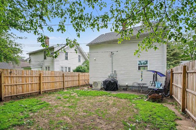 2106 High Street, South Bend, IN 46613