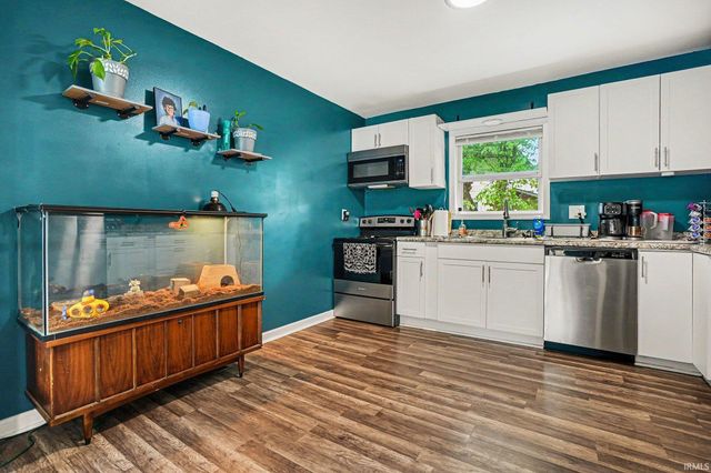 2106 High Street, South Bend, IN 46613