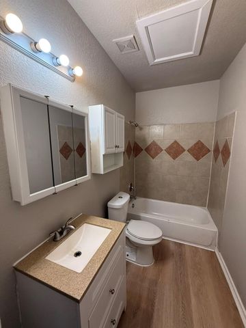 3300 Avenue H, Fort Worth, TX 76105