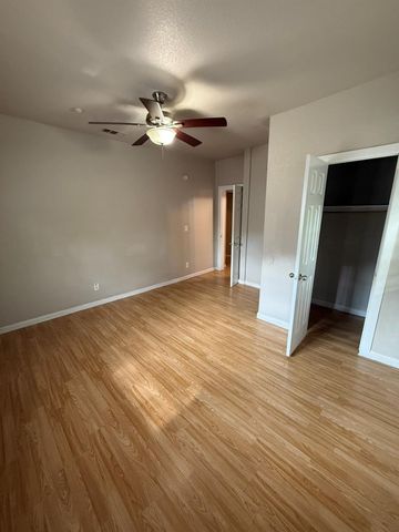 3300 Avenue H, Fort Worth, TX 76105