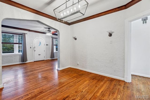 6021 Leona Street, St Louis, MO 63116