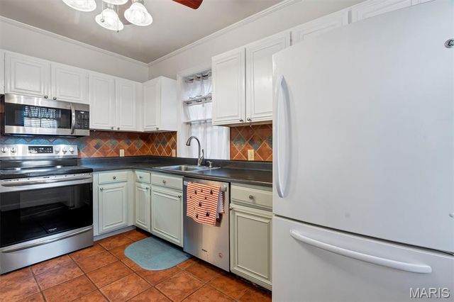 6021 Leona Street, St Louis, MO 63116