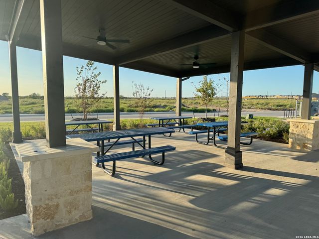 2303 Camellia Rose, Converse, TX 78109