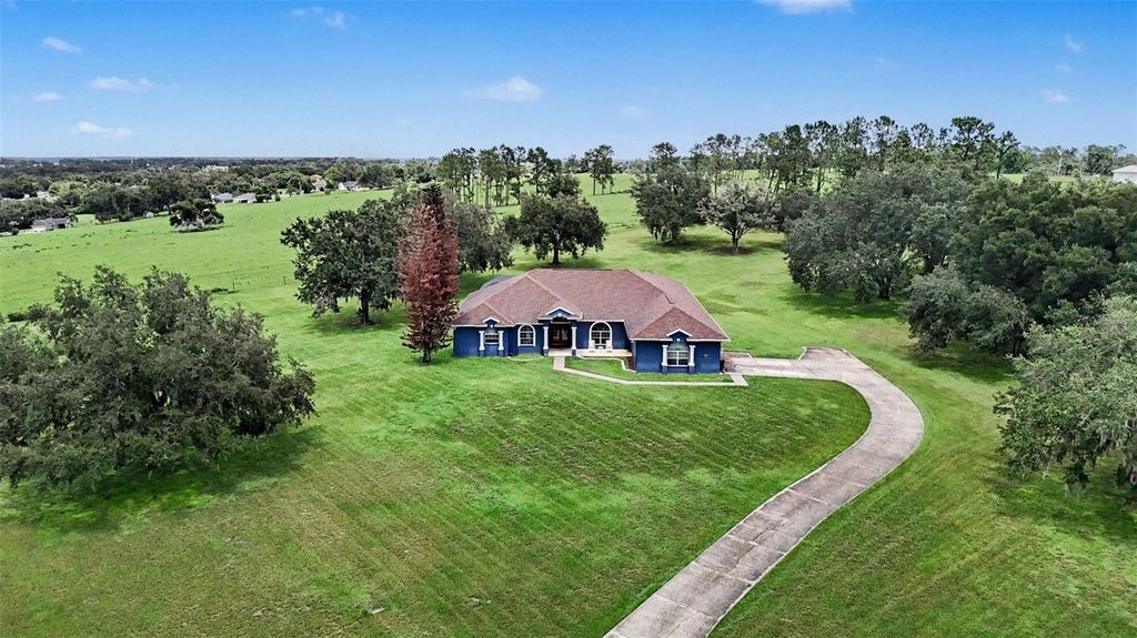 Image 1 of property listing at 37616 SKY RIDGE CIRCLE, Dade City, FL 33525