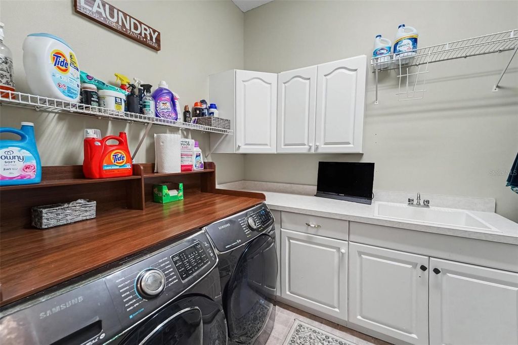 Image 22 of property listing at 37616 SKY RIDGE CIRCLE, Dade City, FL 33525