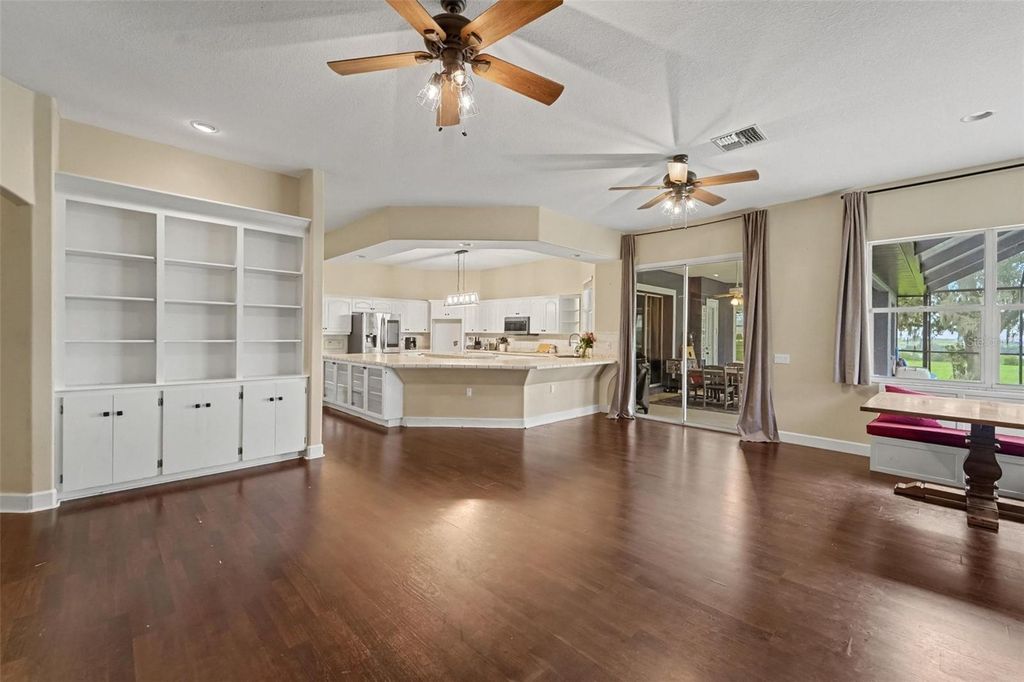 Image 8 of property listing at 37616 SKY RIDGE CIRCLE, Dade City, FL 33525