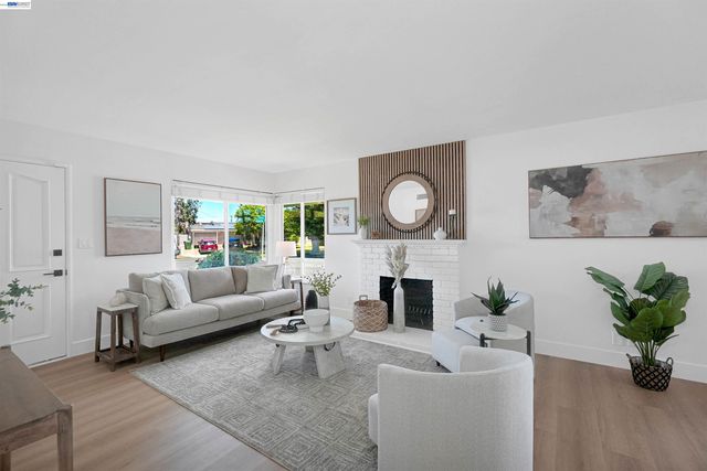 2610 Hawthorne Ave, Hayward, CA 94545