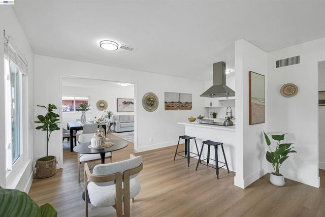 2610 Hawthorne Ave, Hayward, CA 94545