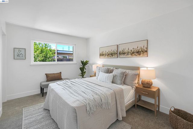 2610 Hawthorne Ave, Hayward, CA 94545