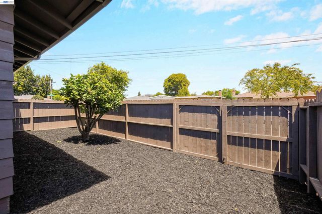 2610 Hawthorne Ave, Hayward, CA 94545