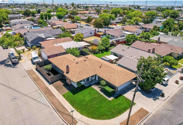 2610 Hawthorne Ave, Hayward, CA 94545