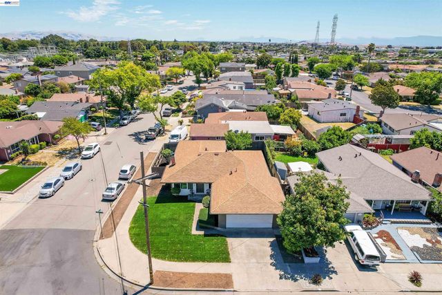 2610 Hawthorne Ave, Hayward, CA 94545