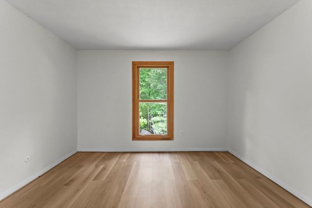 7 Shadowbrook Ln 34, Milford, MA 01757
