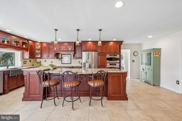 2312 PATRICIA DR, Broomall, PA 19008