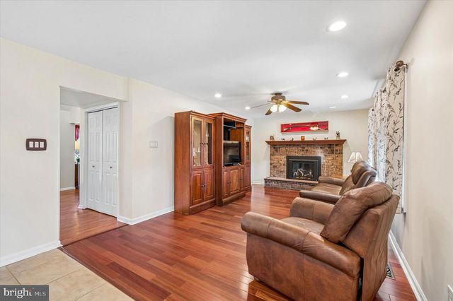 2312 PATRICIA DR, Broomall, PA 19008