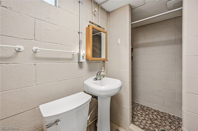 620 Thomas Road, Lisbon, OH 44432
