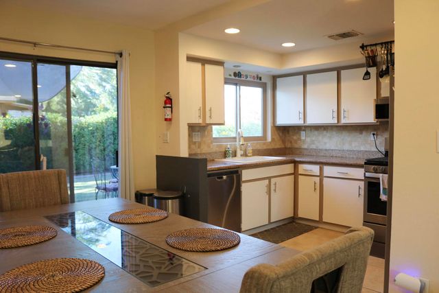 76550 Faber Circle, Palm Desert, CA 92211