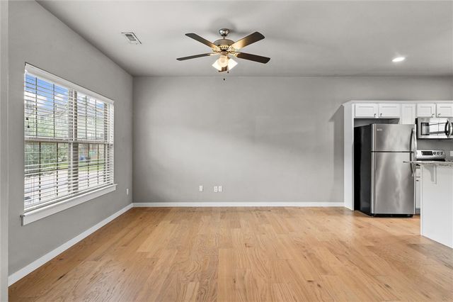 286 S Slopeside Drive, Fayetteville, AR 72704
