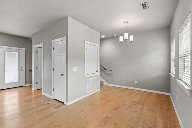 286 S Slopeside Drive, Fayetteville, AR 72704