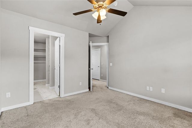 286 S Slopeside Drive, Fayetteville, AR 72704