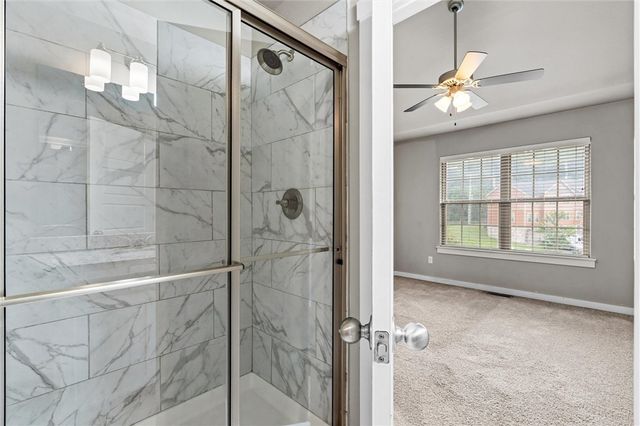 286 S Slopeside Drive, Fayetteville, AR 72704
