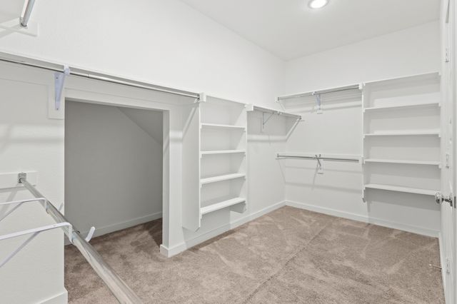 652 Congressional Avenue, Red Oak, TX 75154