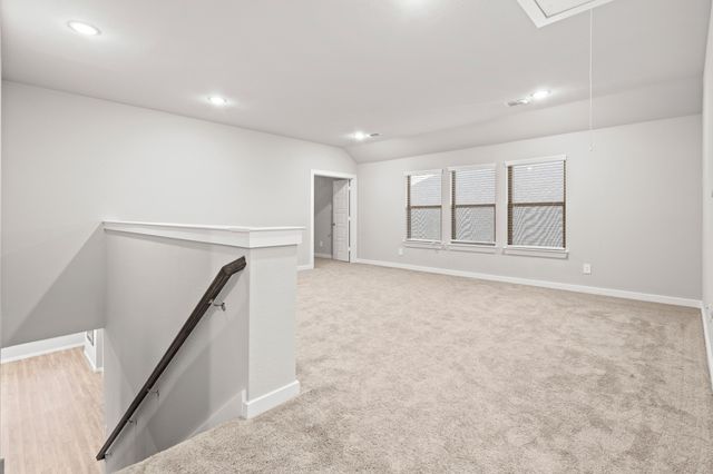 652 Congressional Avenue, Red Oak, TX 75154
