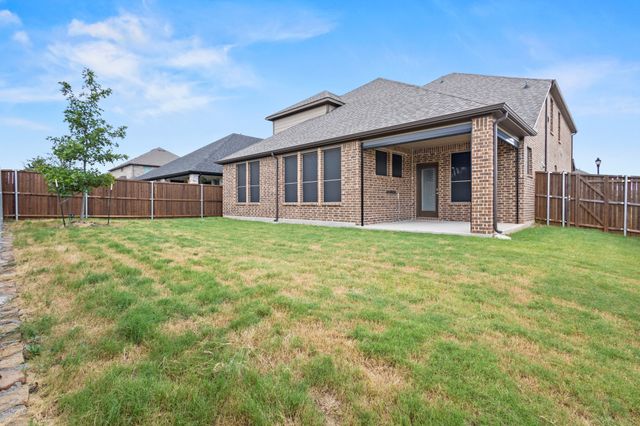 652 Congressional Avenue, Red Oak, TX 75154