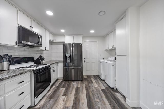 115 E Moneta Avenue, Bakersfield, CA 93308