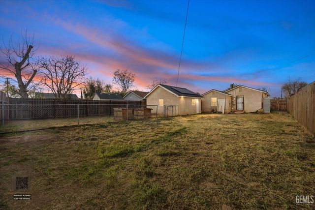 115 E Moneta Avenue, Bakersfield, CA 93308