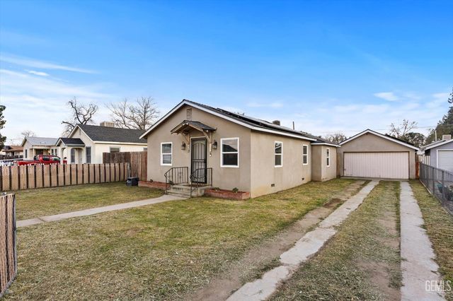 115 E Moneta Avenue, Bakersfield, CA 93308