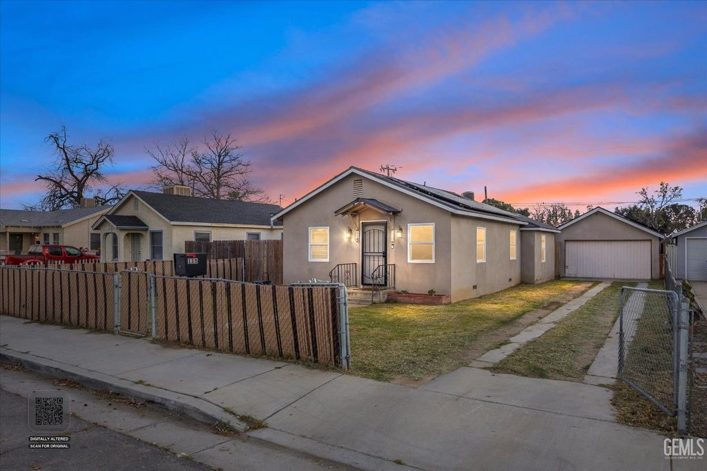 115 E Moneta Avenue, Bakersfield, CA 93308