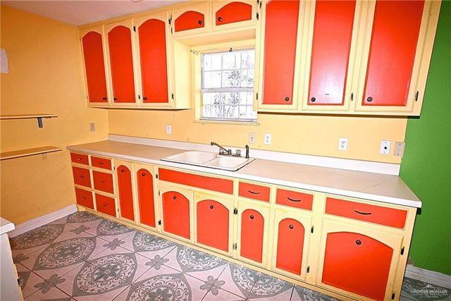 3528 Pena Avenue, Mission, TX 78572