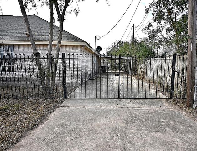 3528 Pena Avenue, Mission, TX 78572