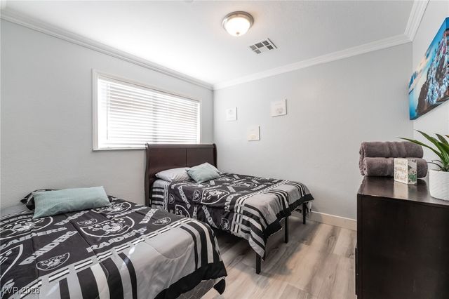 2419 Vegas Valley Drive, Las Vegas, NV 89121