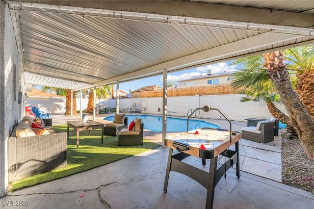 2419 Vegas Valley Drive, Las Vegas, NV 89121